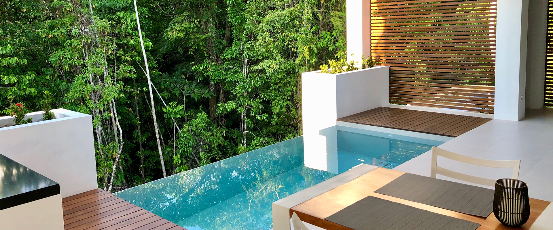 Private modern and luxurious self sufficient home